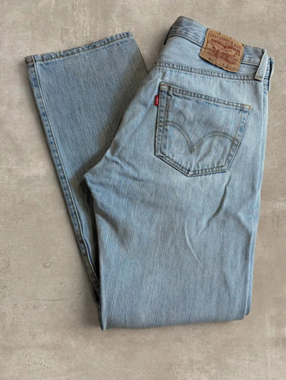 Vintage Levis 501 Button Fly Denim Jeans Mens 31x30 Light Wash Straight